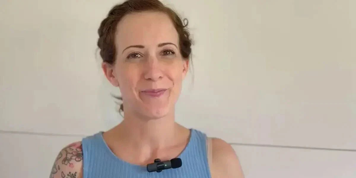 Wie Babys mit Besteck essen lernen - Pumpkin Organics